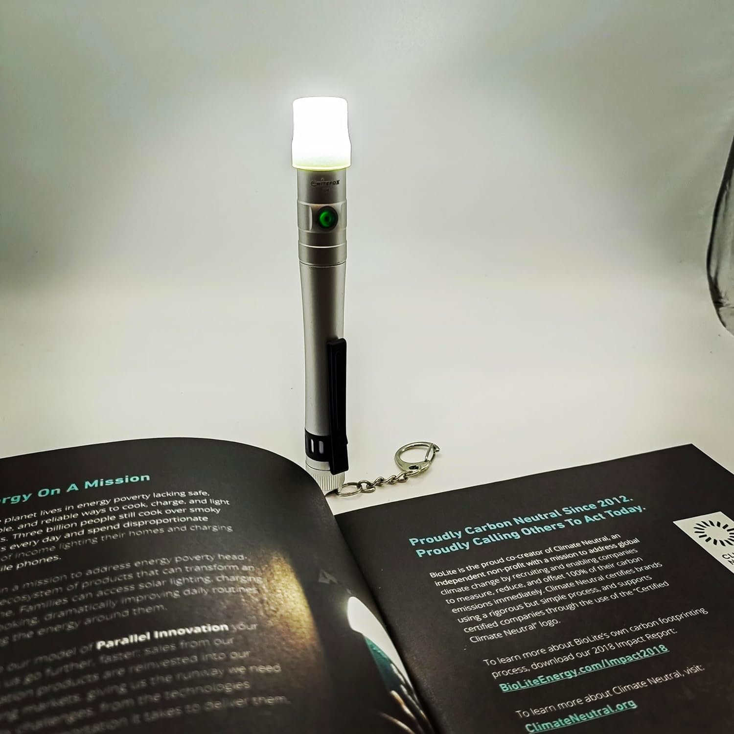 U4 rechargeable high bright penlight(black)