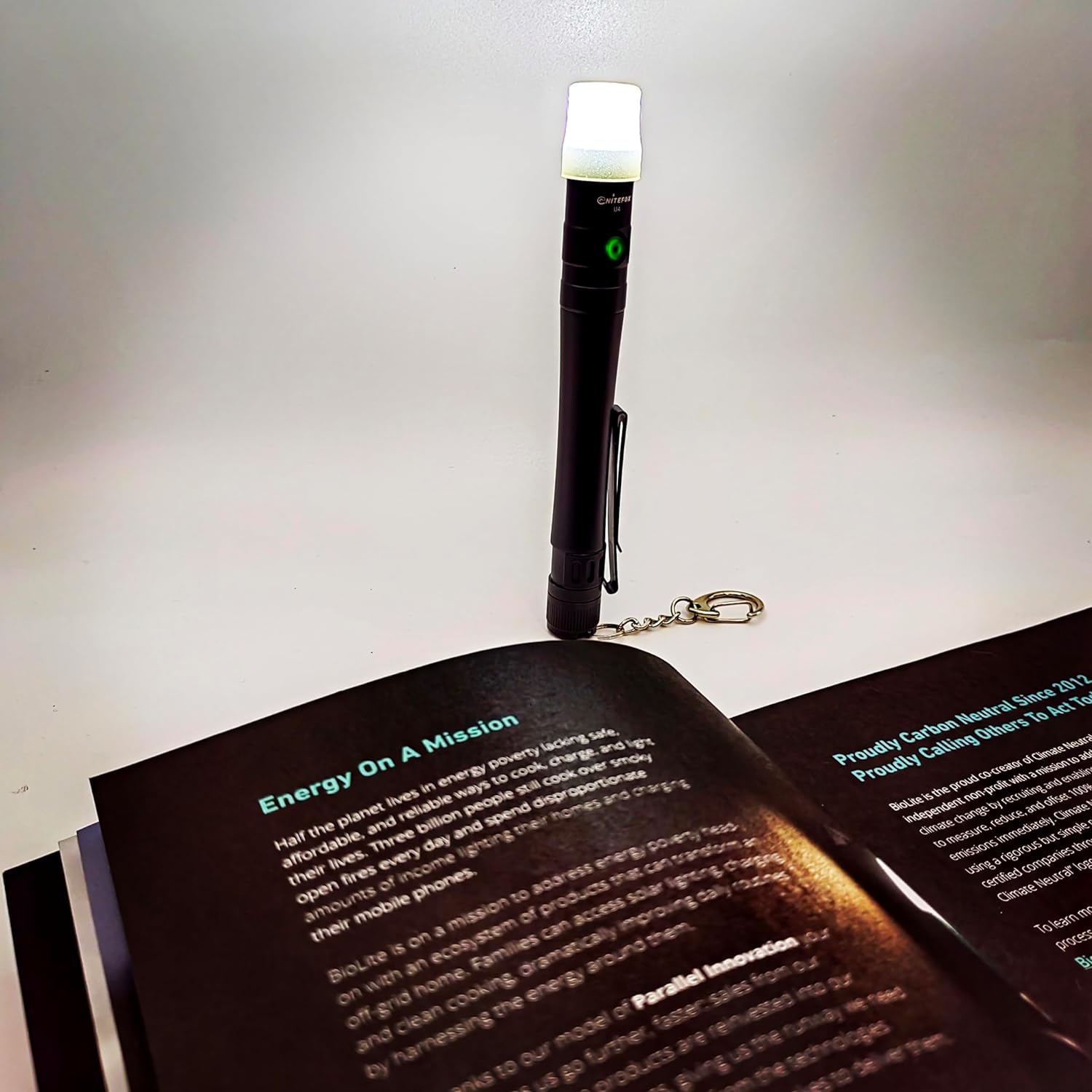 U4 rechargeable high bright penlight(black)