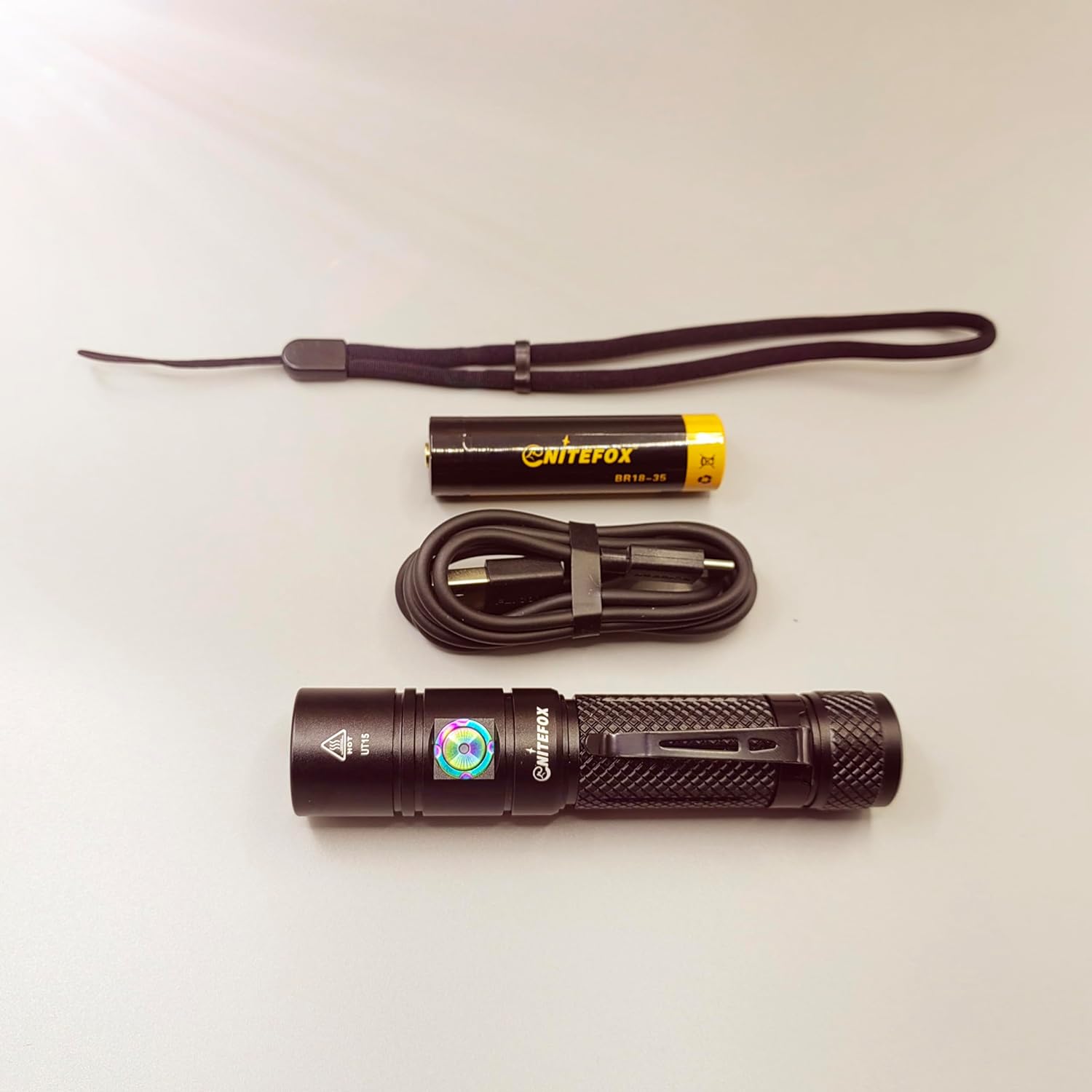 UT15 18650 side switch outdoor flashlight